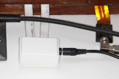 12V Kabeldurchführung